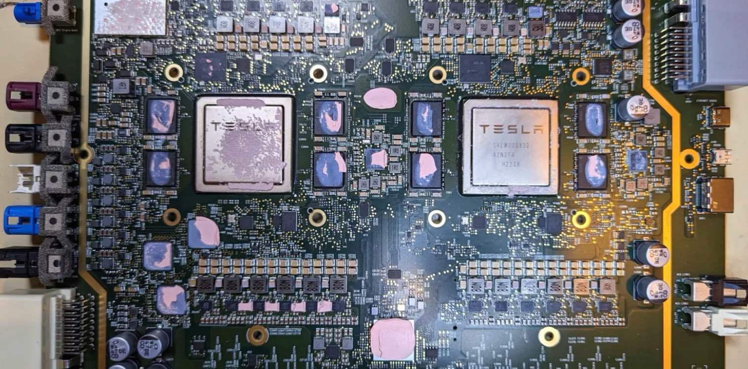 Legend: Tesla HW4 Autopilot Computer